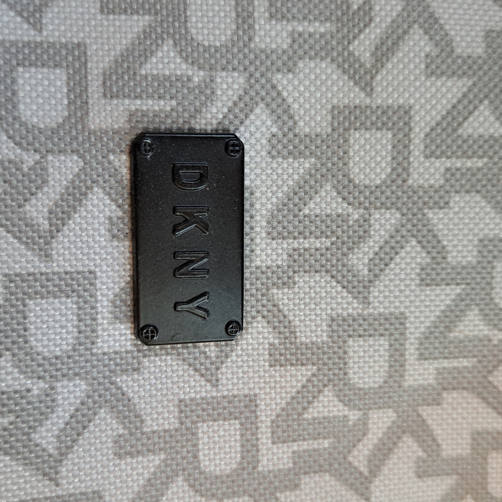 DKNY lunch tote - Picture 3 of 4